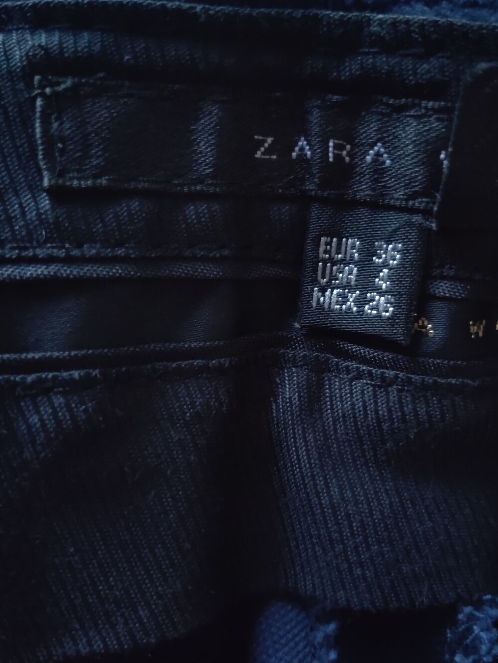 Navy blue shade Zara pants - Picture 3 of 8